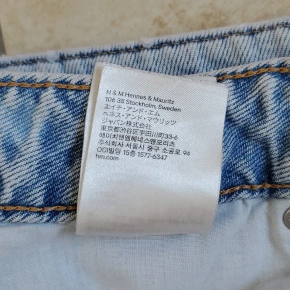 H&M Blue Denim Jeans Skirt Buttons sz 8 - Picture 9 of 9